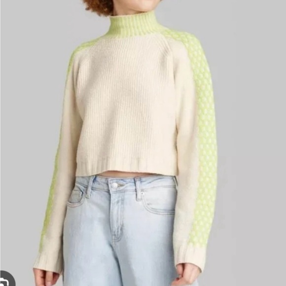 Wild Fable Women's Mock Turtleneck Boxy Pullover Sweater Off White & Lime Sz LG - Picture 1 of 14